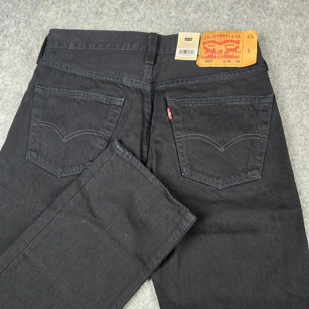 Levis 501 Original Jeans Mens 30x30 Black Denim Straight Leg Button Fly NEW